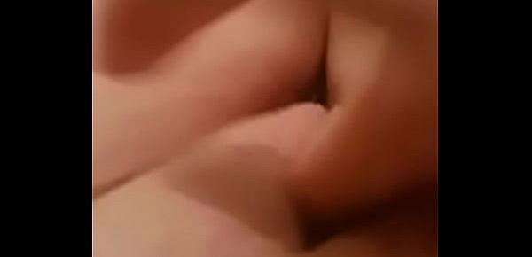  Real orgasm house wife masterbate in tub while phoning boyfriend